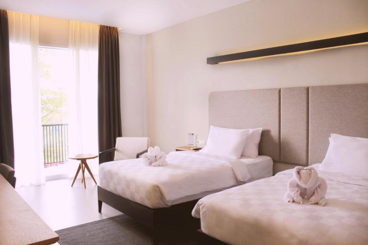 The Balcone Suites & Resort Bukittinggi Exteriör bild