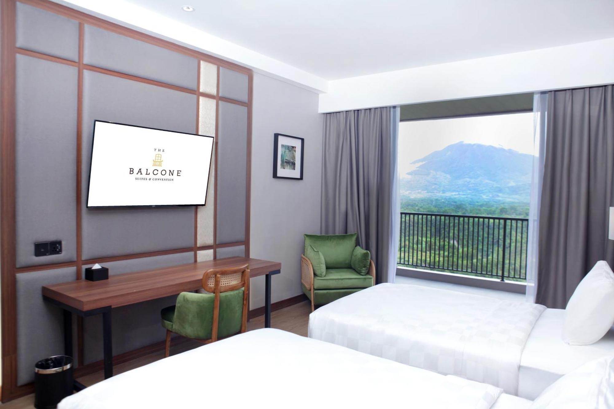 The Balcone Suites & Resort Bukittinggi Exteriör bild